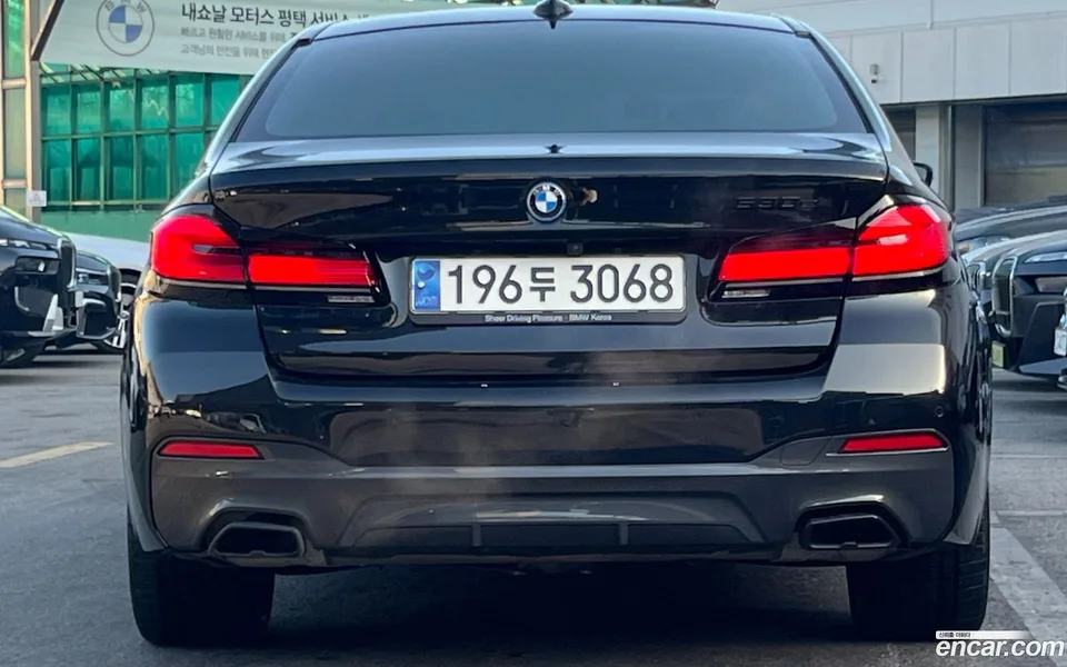 BMW 5 Series 530e M 2023 — миниатюра 4