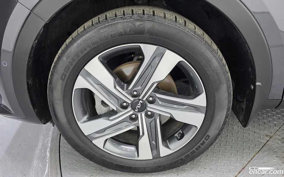 Kia Sorento HEV 1.6 2WD 2023 — миниатюра 5