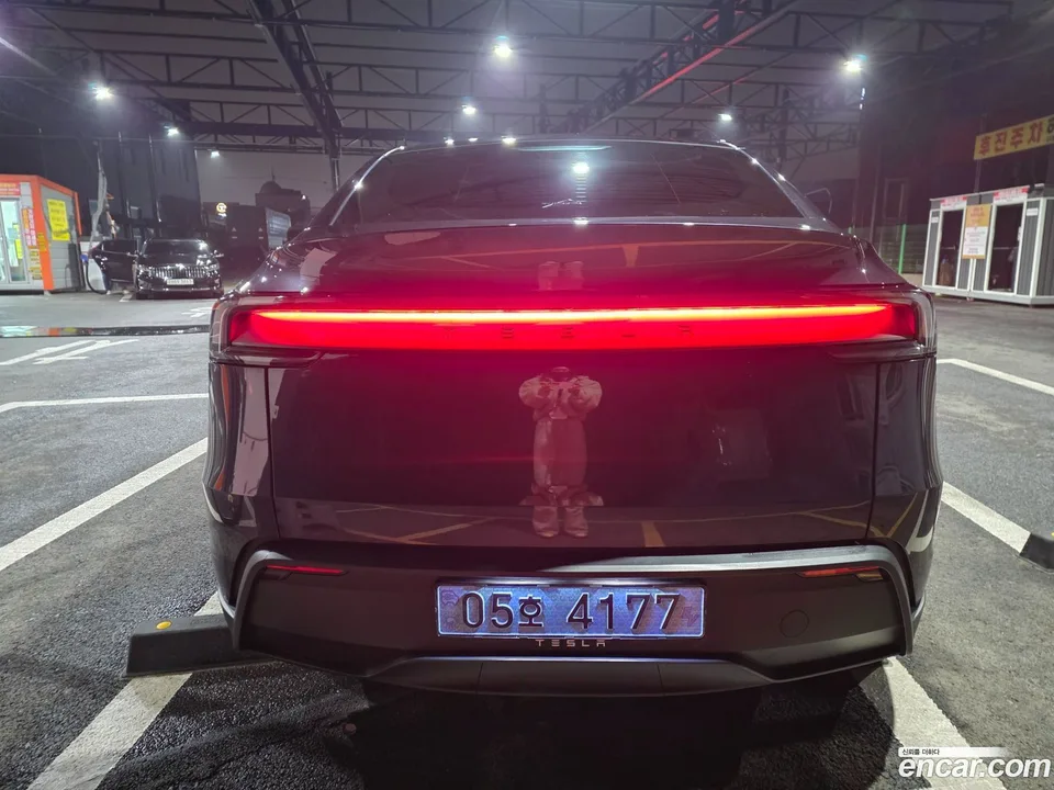 Tesla Model Y RWD 2025 — миниатюра 4
