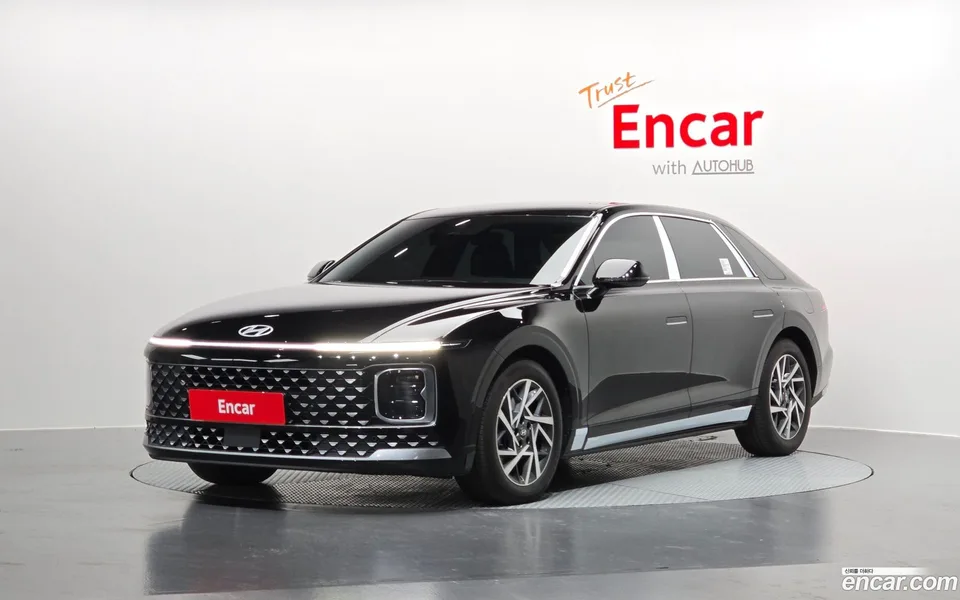 Hyundai Grandeur 2.5 2WD 2025 — фото 1, купить с доставкой в Москву