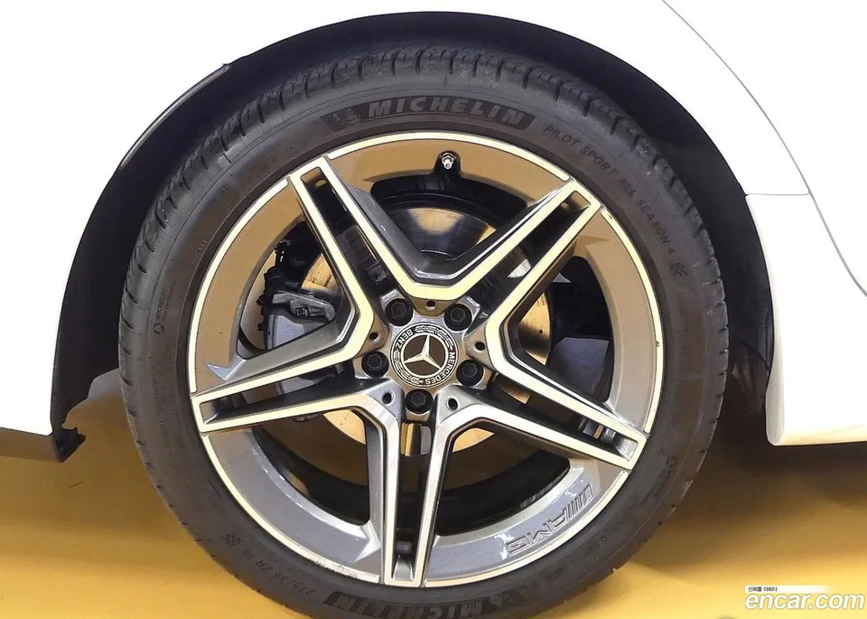 Mercedes-Benz CLS-Class CLS300d 4MATIC 2023 — миниатюра 2