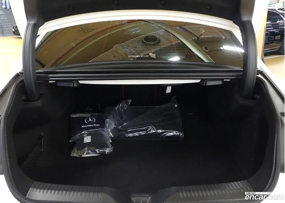 Mercedes-Benz CLS-Class CLS300d 4MATIC 2023 — миниатюра 4