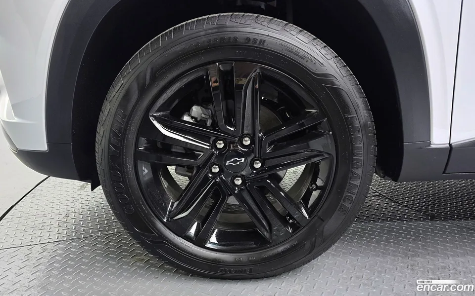 Chevrolet Trax Crossover 1.2 ACTIV 2025 — миниатюра 2
