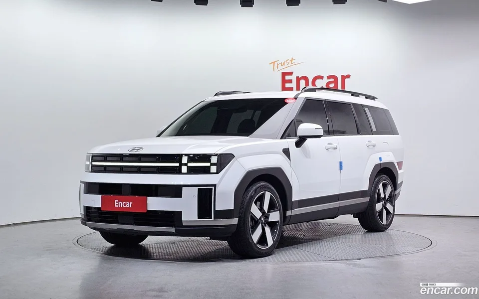 Hyundai SantaFe 2.5T 2WD 2023 — фото 1, купить с доставкой в Москву