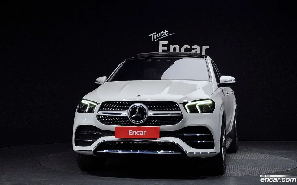 Mercedes-Benz GLE-Class GLE400d 4MATIC 2023 — миниатюра 3
