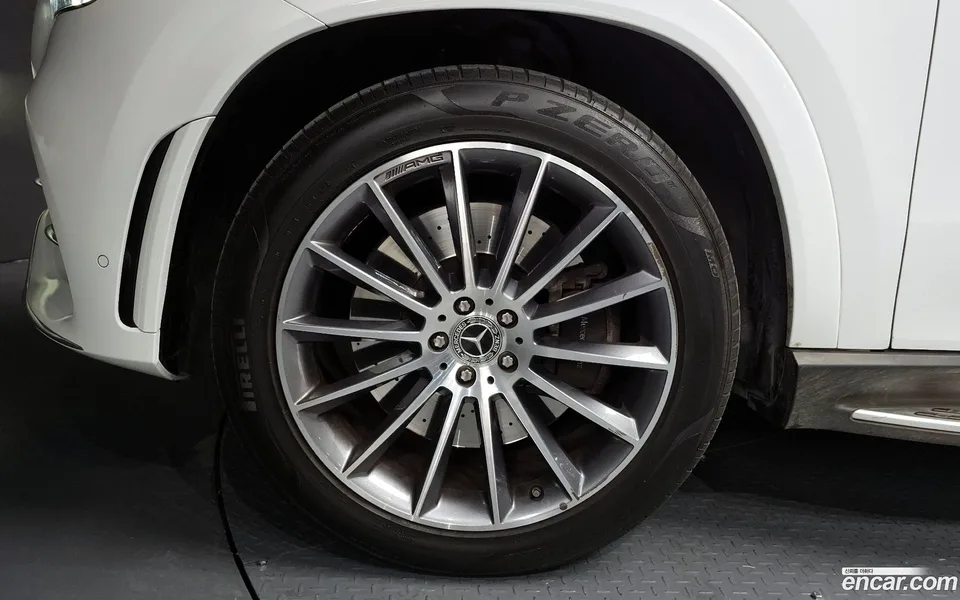 Mercedes-Benz GLE-Class GLE400d 4MATIC 2023 — миниатюра 5