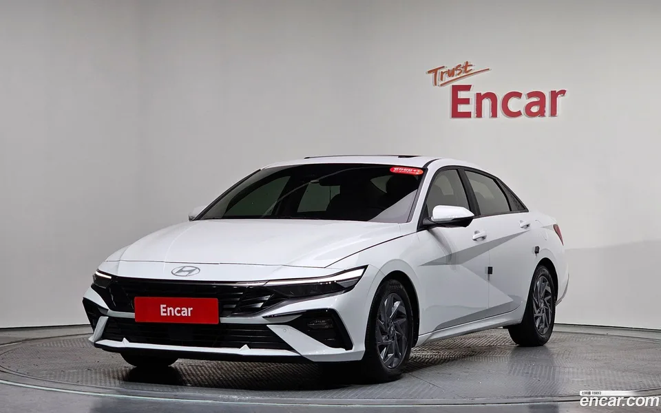 Hyundai Avante CN7 1.6 2023 — фото 1, купить с доставкой в Москву