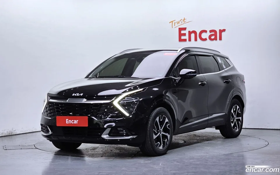 Kia Sportage Hybrid 2WD 2023 — фото 1, купить с доставкой в Москву