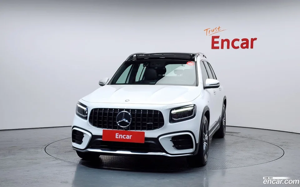 Mercedes-Benz GLB-Class AMG GLB35 4MATIC 2025 — миниатюра 3