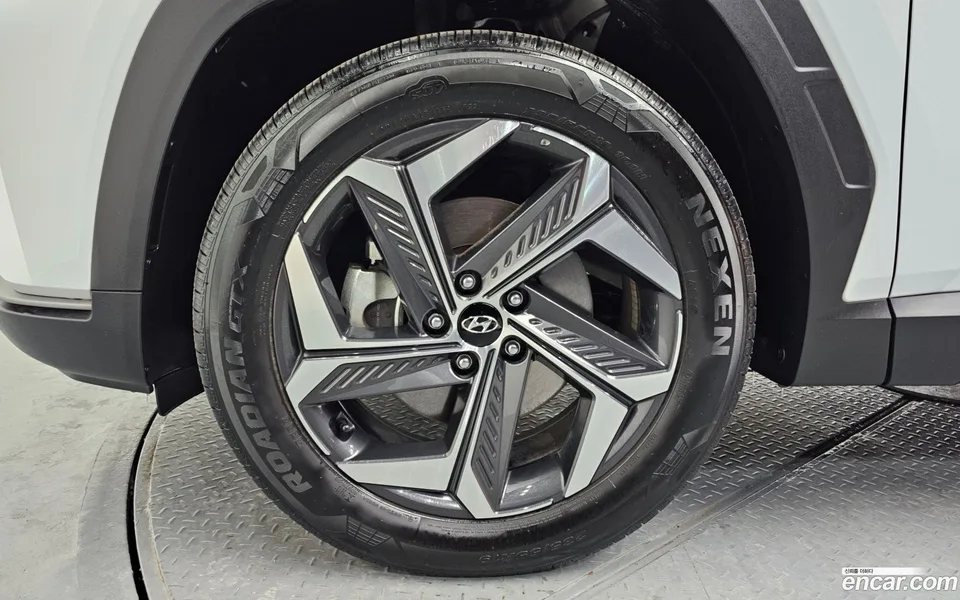 Hyundai Tucson 1.6 2WD 2022 — миниатюра 2