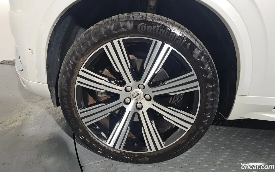 Volvo XC90 B6 2022 — миниатюра 2