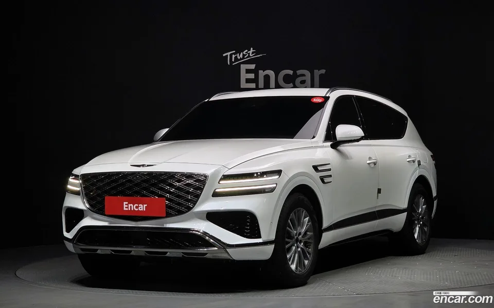 Genesis GV80 2.5T 2WD 2024 — фото 1, купить с доставкой в Москву