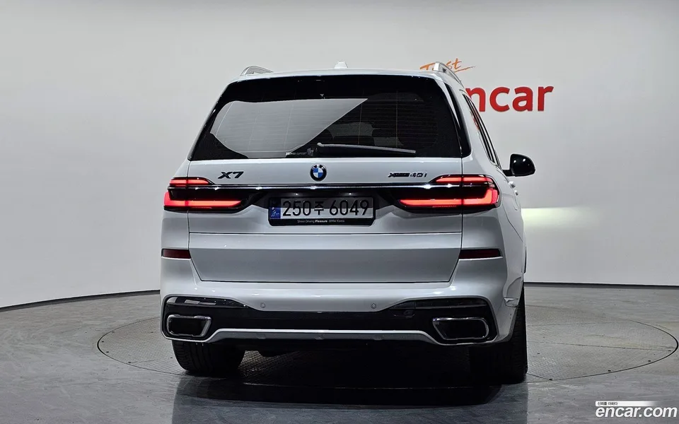 BMW X7 xDrive 40i M 7 2023 — миниатюра 4