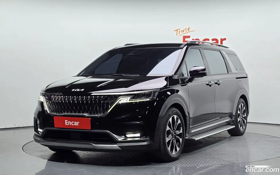 Kia Carnival 9 2022 — фото 1, купить с доставкой в Москву