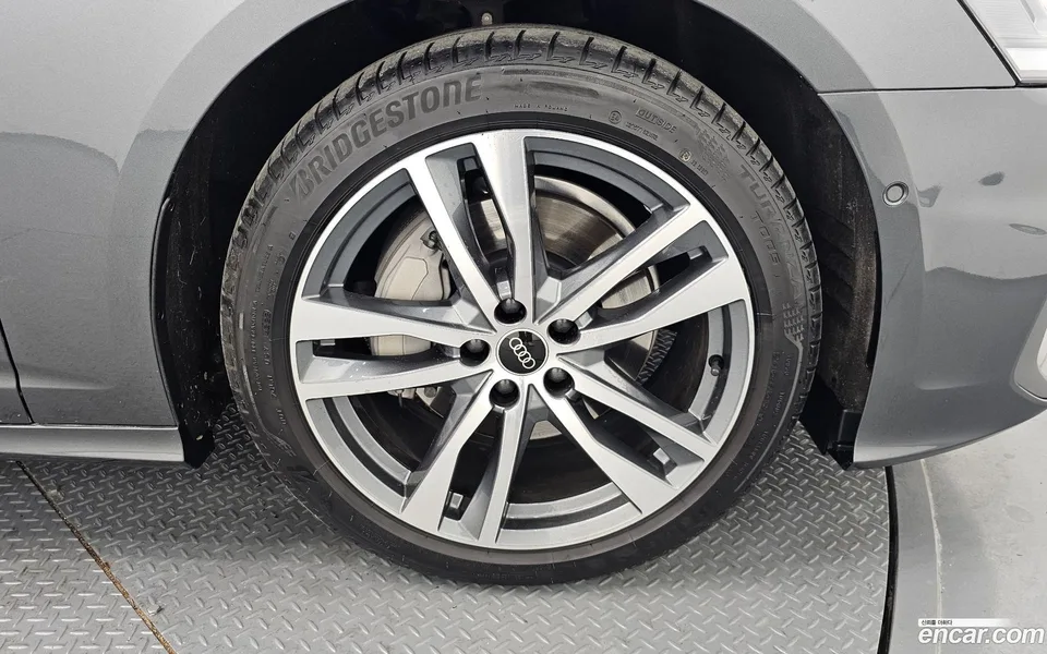Audi A6 45 TFSI 2023 — миниатюра 5