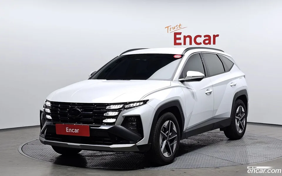 Hyundai Tucson Hybrid NX4 HEV 1.6 2WD 2025 — фото 1, купить с доставкой в Москву
