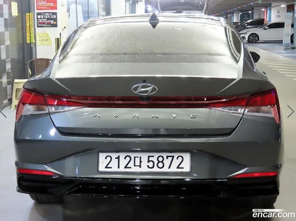 Hyundai Avante 1.6 2022 — миниатюра 2