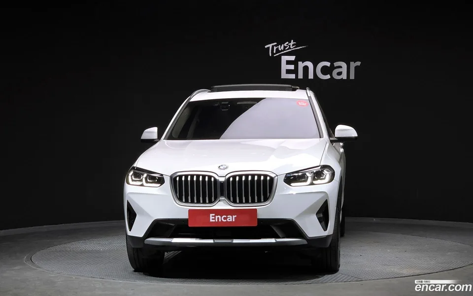 BMW X3 xDrive 20i 2022 — миниатюра 3