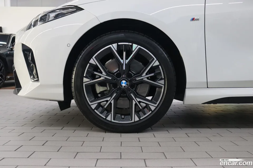 BMW 1 Series 120 M 2025 — миниатюра 2
