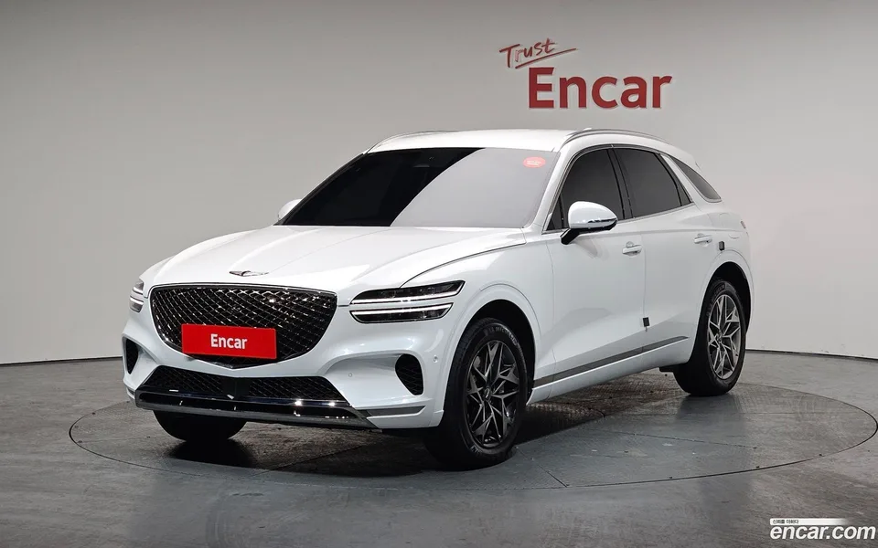 Genesis GV70 2.5T AWD 2023 — фото 1, купить с доставкой в Москву