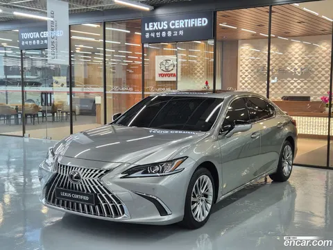 Lexus ES 300h 2025 buy in Moscow