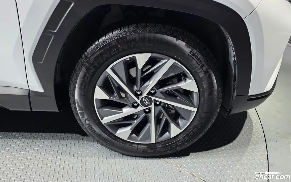 Hyundai Tucson Hybrid 2WD 2023 — миниатюра 2