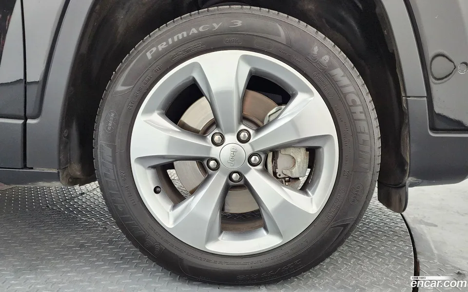 Jeep Cherokee 2.4 AWD 2022 — миниатюра 2