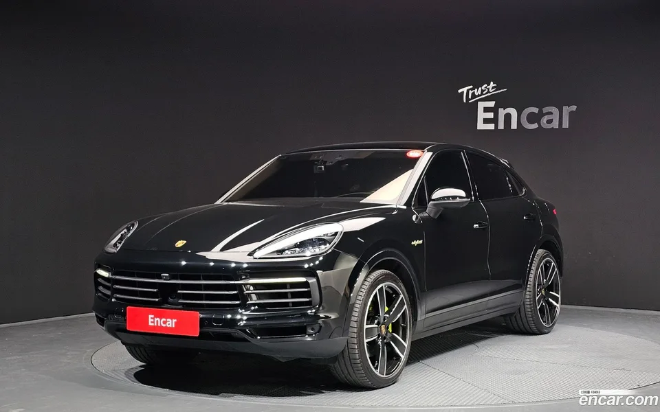 Porsche Cayenne 3.0 E- 2023 — фото 1, купить с доставкой в Москву