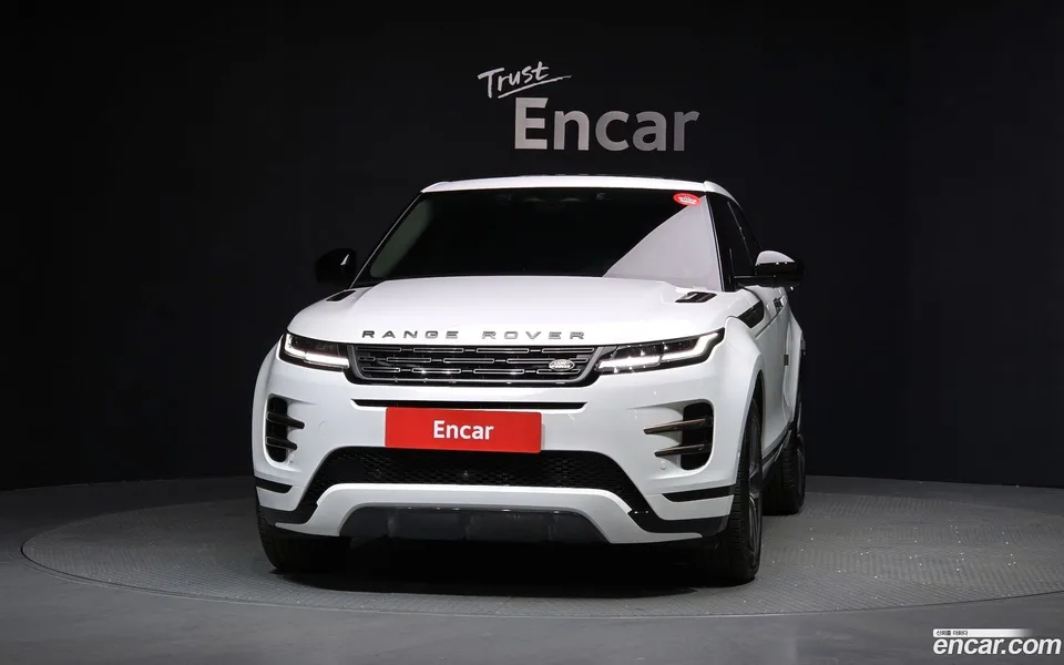 Land Rover Range Rover Evoque P250 SE 2024 — миниатюра 3