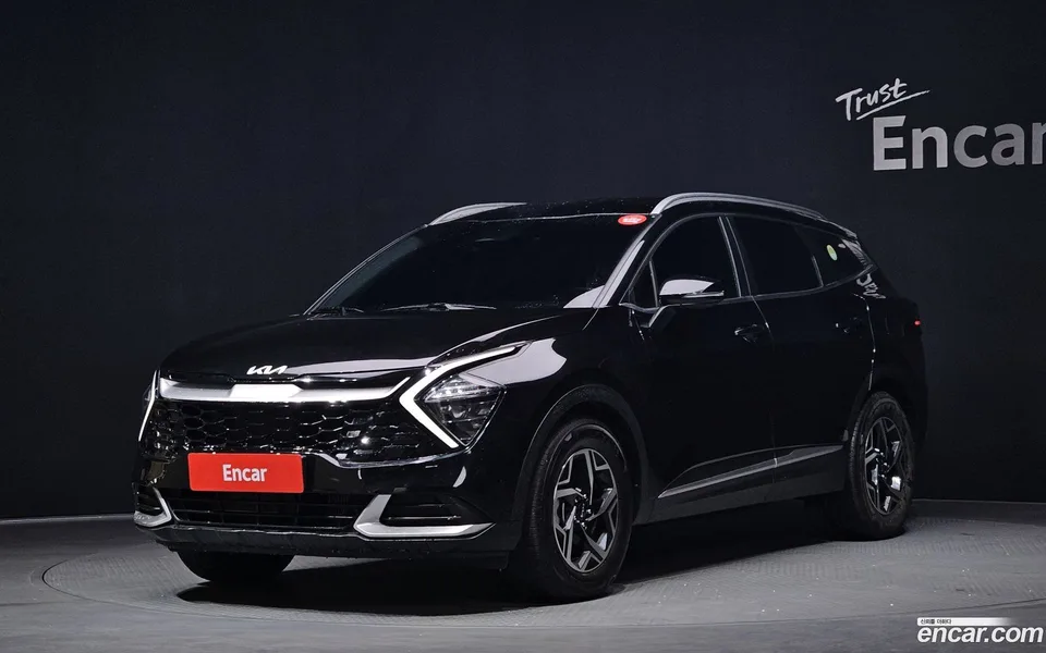 Kia Sportage 2.0 2WD 2022 — фото 1, купить с доставкой в Москву