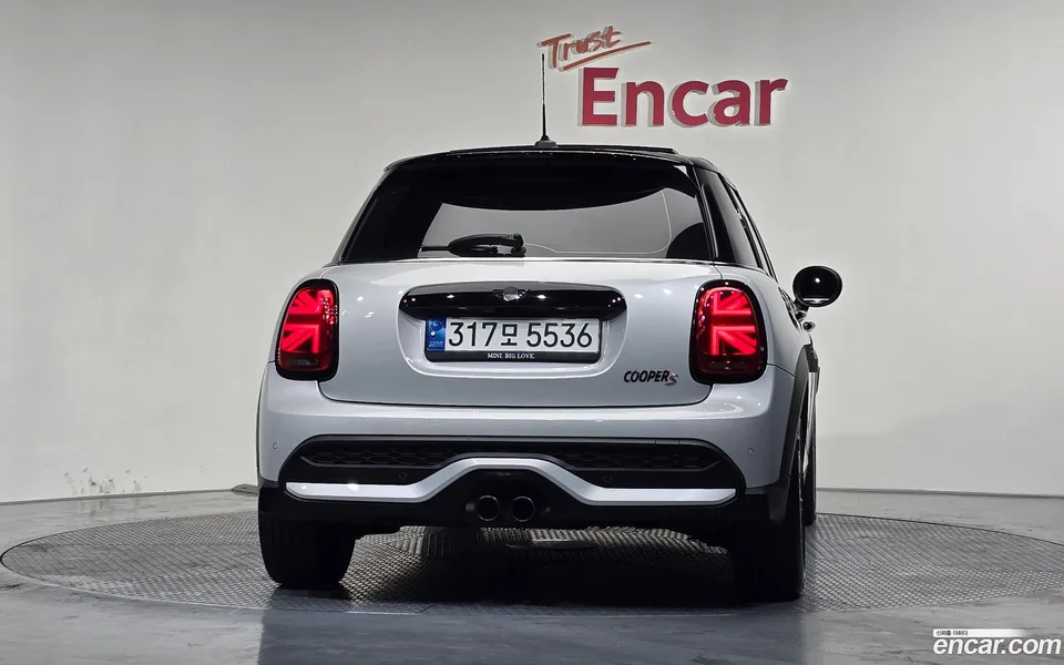 MINI Cooper S 5 2022 — миниатюра 4