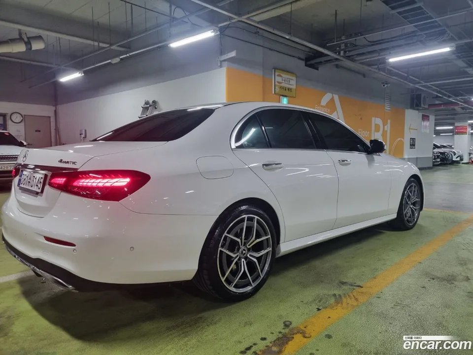 Mercedes-Benz E-Class E220d 4MATIC AMG Line 2022 — миниатюра 5