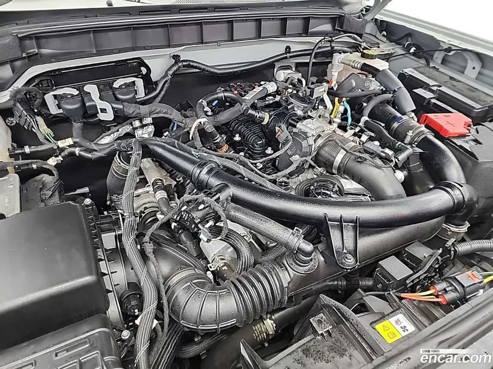 Ford Bronco 2.7 2022 — миниатюра 2
