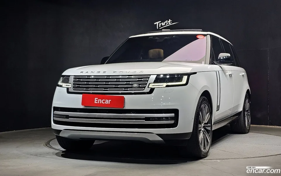 Land Rover Range Rover P530 AB LWB 2023 — фото 1, купить с доставкой в Москву