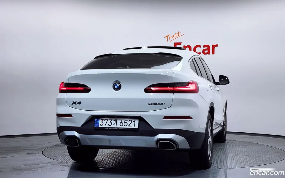 BMW X4 xDrive20i xLine 2023 — thumbnail 4