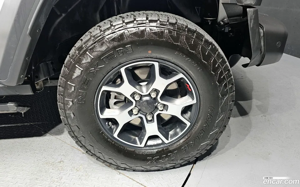 Jeep Wrangler 2.0 4 2022 — миниатюра 2