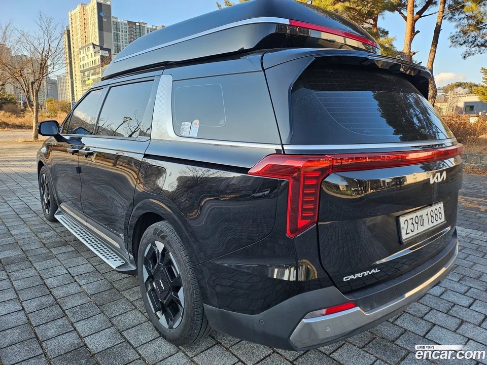 Kia Carnival 9 2024 — thumbnail 2