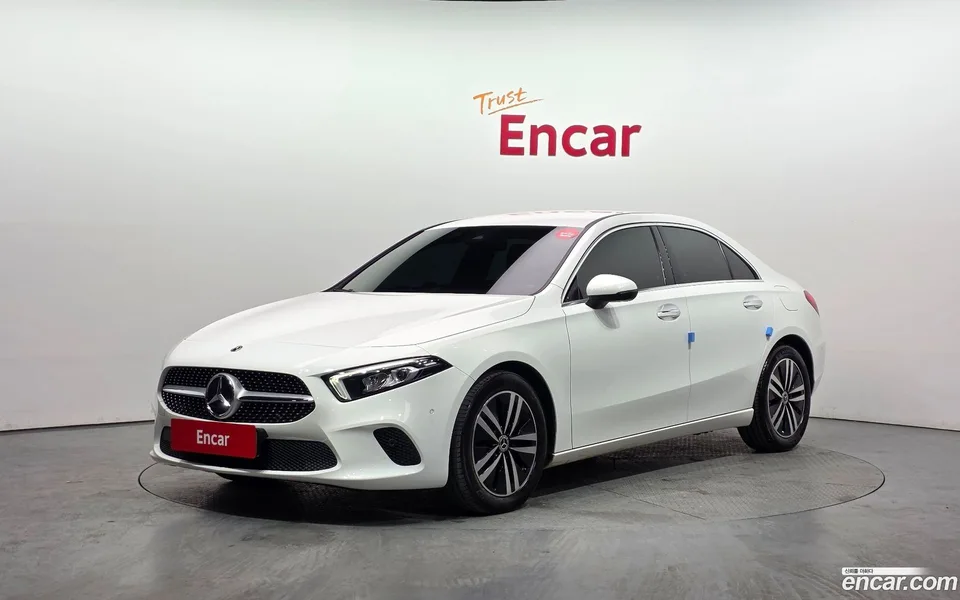 Mercedes-Benz A-Class A220 2022 — фото 1, купить с доставкой в Москву