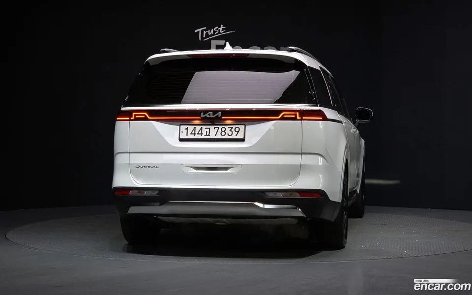 Kia Carnival 9 2022 — миниатюра 4