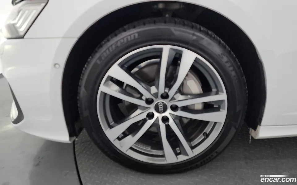 Audi A6 45 TFSI 2023 — миниатюра 5