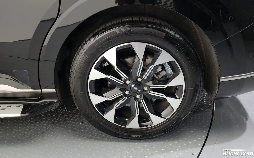 Kia Carnival 4 2022 — миниатюра 2