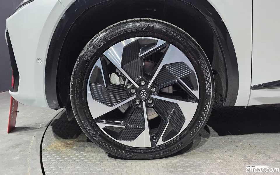 Renault Samsung Grand Koleos 1.5 E-TECH 2WD 2025 — миниатюра 2