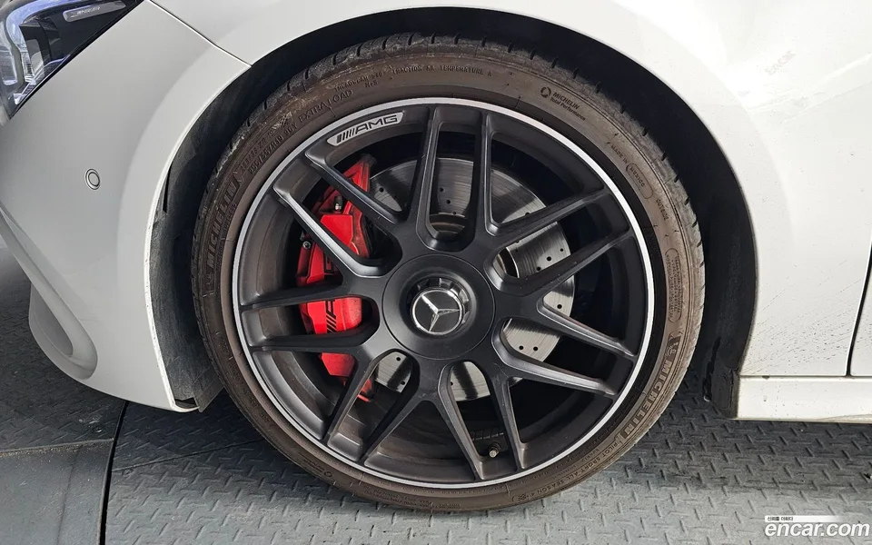 Mercedes-Benz CLA-Class AMG CLA 45 S 4MATIC+ 2023 — миниатюра 5