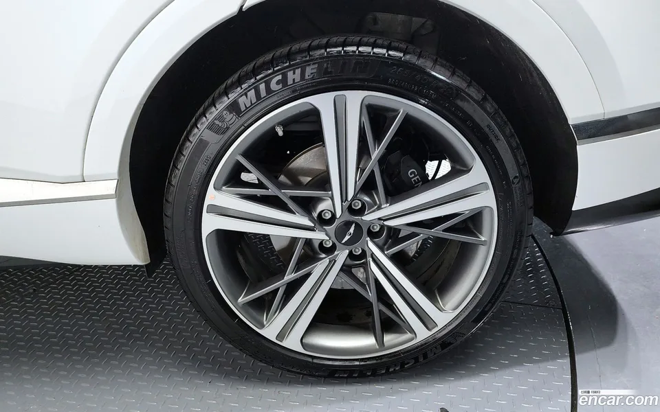 Genesis GV80 Coupe 2.5T AWD 2023 — миниатюра 2