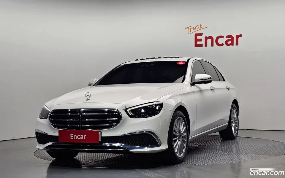 Mercedes-Benz E-Class E250 2023 — фото 1, купить с доставкой в Москву