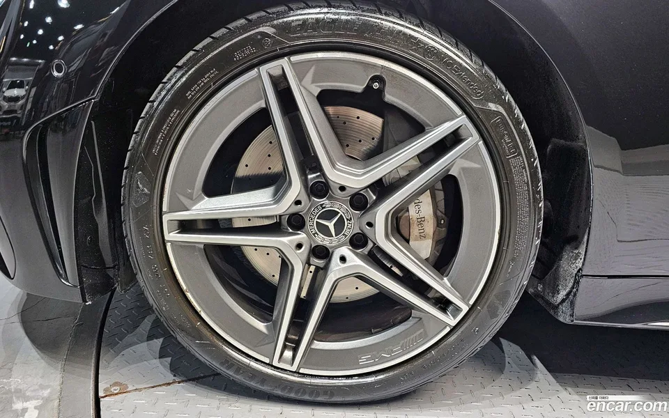 Mercedes-Benz CLS-Class CLS300d 4MATIC 2022 — миниатюра 2