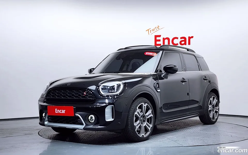 MINI Cooper S Countryman ALL4 2023 — фото 1, купить с доставкой в Москву