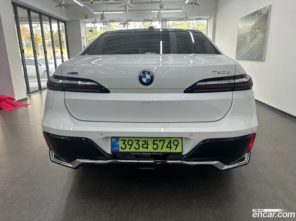 BMW 7 Series 740d xDrive M 2025 — миниатюра 2