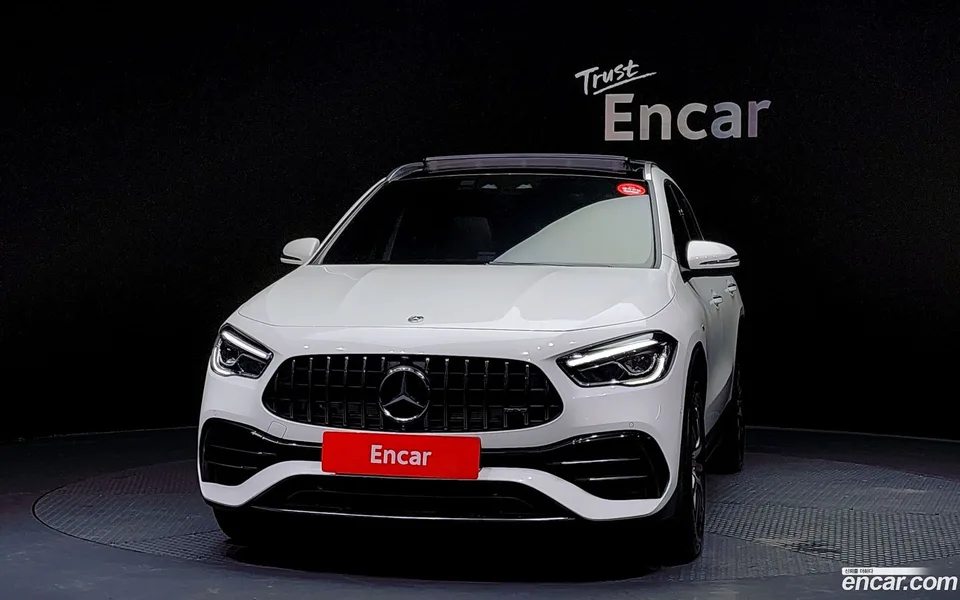 Mercedes-Benz GLA-Class GLA45 AMG 4MATIC+ 2022 — миниатюра 3