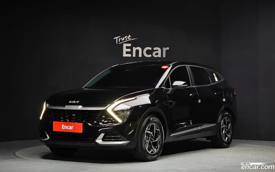 Kia Sportage 2.0 2WD 2022 — фото 1, купить с доставкой в Москву